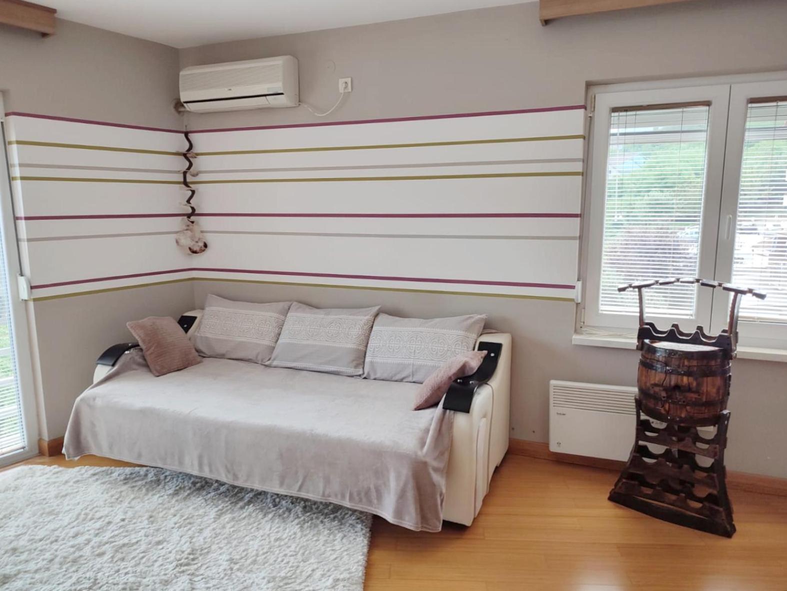 Apartman Lux Sneznik Vrnjacka Banja Bagian luar foto